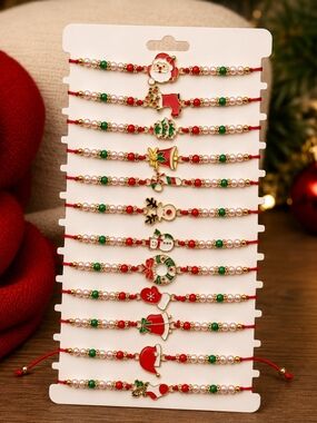 🎄 Christmas Charm Bracelet – Adjustable | New 🎄